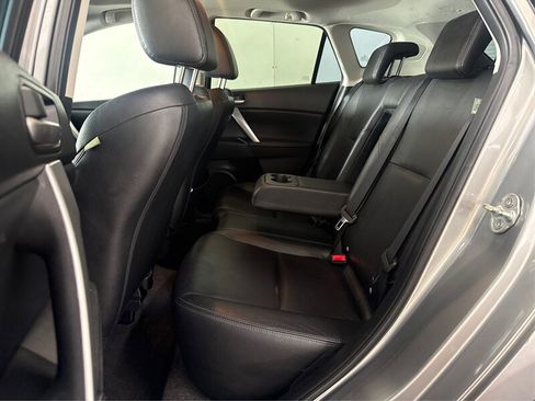 Used 2010 MAZDA MAZDA3 s Grand Touring FWD image 10