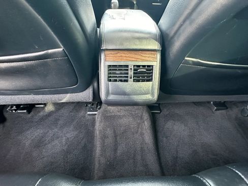 Used 2013 Toyota Avalon XLE Touring FWD image 29