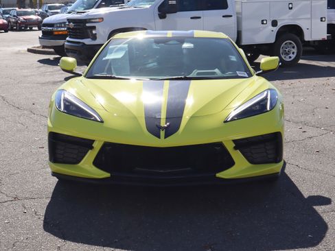 Used 2024 Chevrolet Corvette Stingray Preferred Cpe w/ Z51 Performance Package image 3