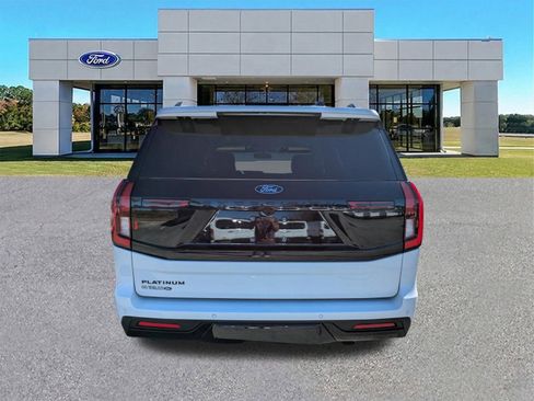 New 2025 Ford Expedition Platinum w/ Stealth Performance Package AWD/4WD image 6