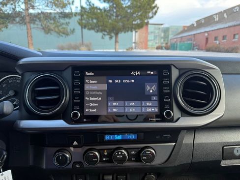 Used 2022 Toyota Tacoma SR5 image 33