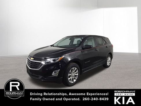 Used 2021 Chevrolet Equinox LS w/ LS Convenience Package image 1