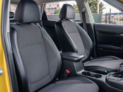 Used 2021 Kia Seltos S image 20