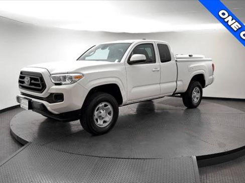 Used 2023 Toyota Tacoma SR RWD image 2
