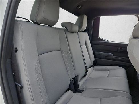 Used 2025 Toyota Tacoma SR5 AWD/4WD image 19