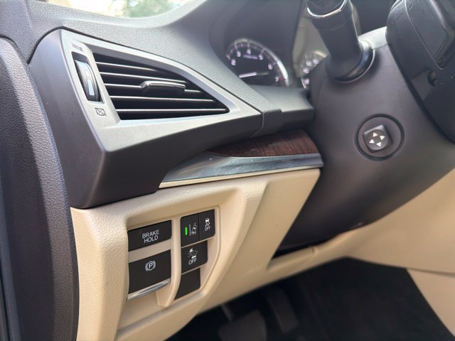 Used 2017 Acura MDX w/ Technology Package FWD image 22