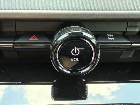 New 2025 Nissan Murano SV AWD/4WD image 7