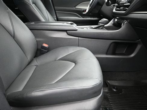 Used 2024 Toyota Grand Highlander XLE image 27