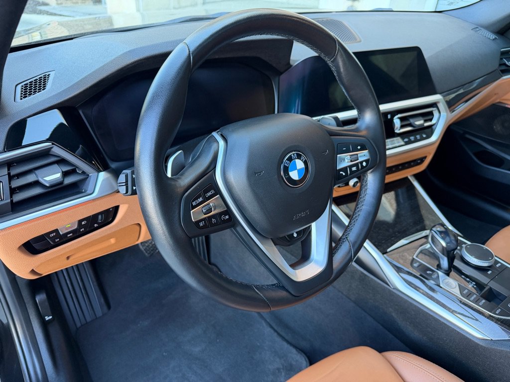 Used 2021 BMW 330i xDrive Sedan w/ Premium Package AWD/4WD image 10