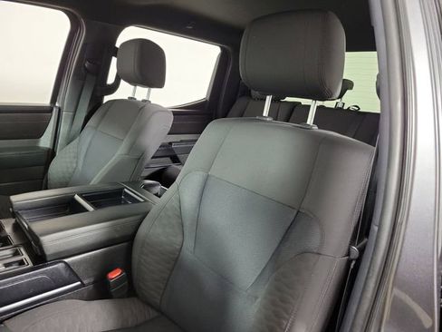 Used 2025 Toyota Tundra SR w/ SR Tow Package AWD/4WD image 20