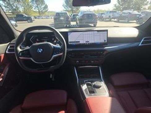 Used 2025 BMW 330i xDrive Sedan image 6