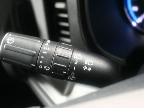 Used 2021 Ford Bronco Base image 12