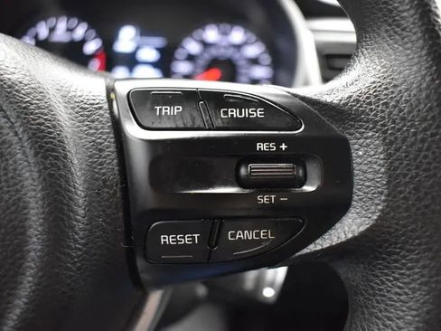 Used 2023 Kia Rio S image 22