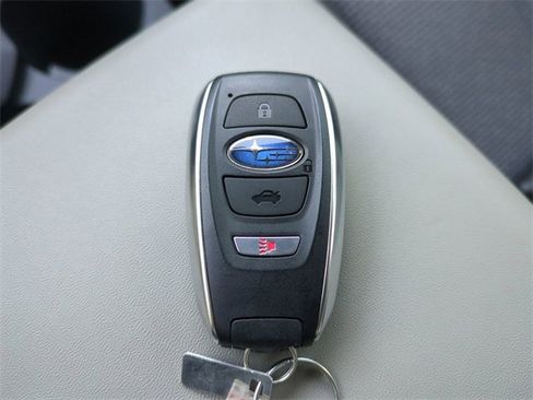 Used 2025 Subaru Forester Premium image 36