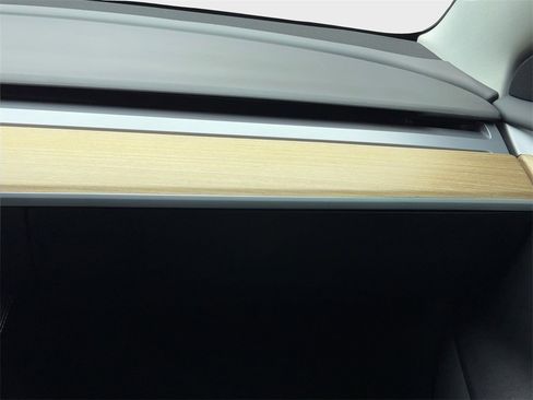 Used 2021 Tesla Model 3 Standard Range Plus image 20