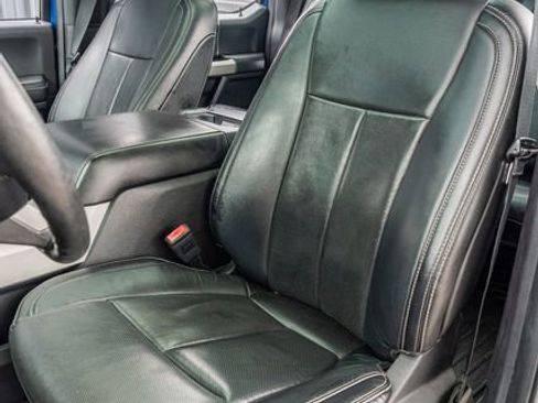 Used 2018 Ford F150 Lariat w/ Equipment Group 502A Luxury AWD/4WD image 19