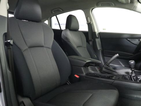 Used 2019 Subaru Crosstrek 2.0i image 19