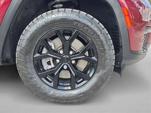 Used 2022 Jeep Grand Cherokee L Laredo AWD/4WD image 24