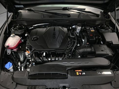 Used 2025 Hyundai Sonata SEL FWD image 16