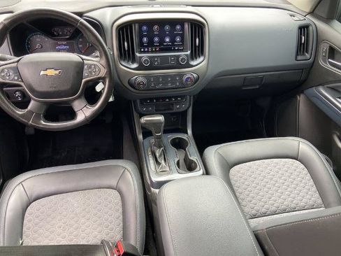 Used 2019 Chevrolet Colorado Z71 AWD/4WD image 15