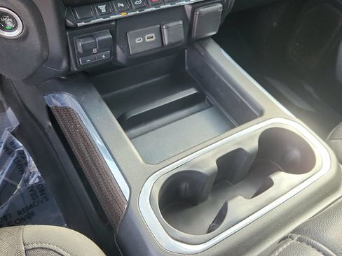 Used 2020 Chevrolet Silverado 2500 LT w/ All Star Edition AWD/4WD image 22