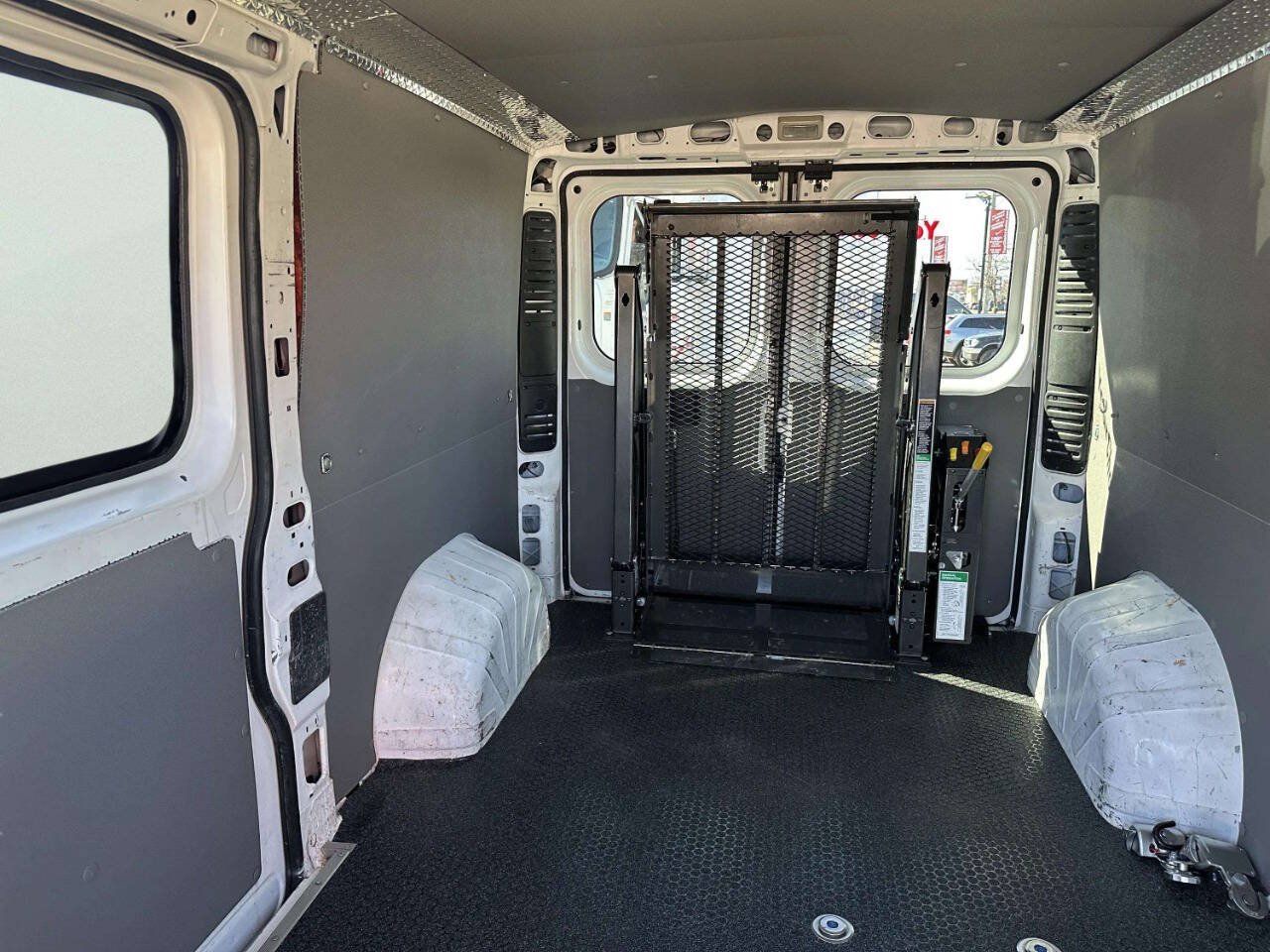 Used 2018 RAM ProMaster 1500 FWD image 27