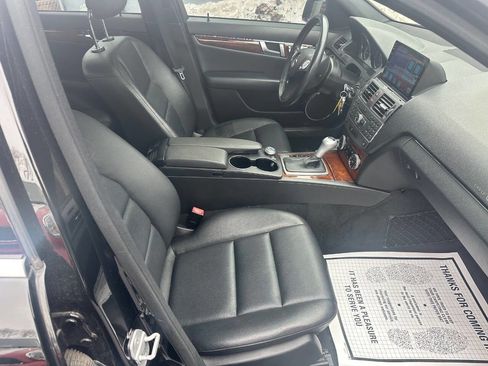 Used 2011 Mercedes-Benz C 300 4MATIC Sedan w/ Multimedia Pkg image 9