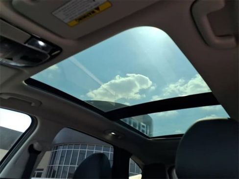 Certified 2025 Hyundai Tucson Limited image 15