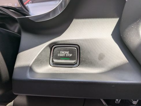 Used 2018 Chevrolet Camaro SS RWD image 33