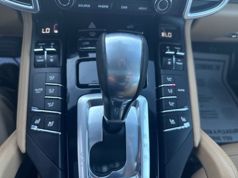 Used 2017 Porsche Cayenne image 16