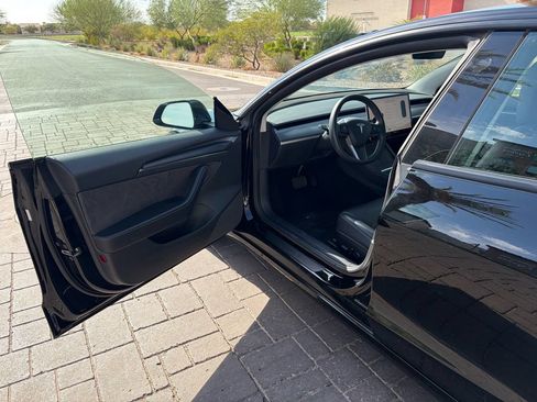 Used 2023 Tesla Model 3 Standard Range RWD image 8