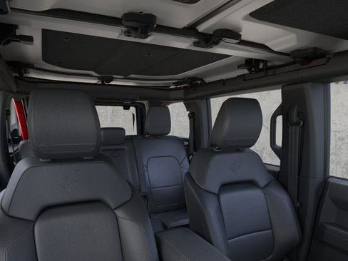 New 2025 Ford Bronco Badlands w/ Sasquatch Package image 12