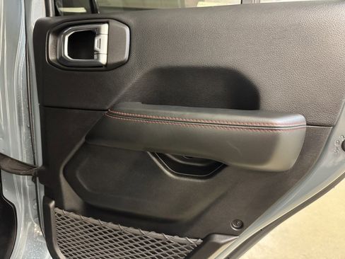 Used 2024 Jeep Gladiator Rubicon w/ Convenience Group image 25