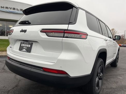 New 2025 Jeep Grand Cherokee L Altitude image 45