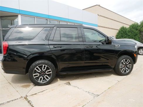 Used 2022 GMC Yukon AT4 image 8