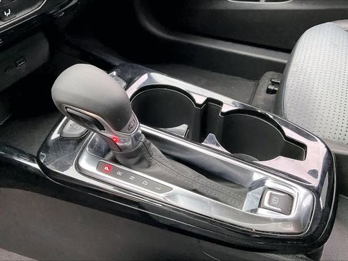 Certified 2025 Chevrolet Trax LT image 16