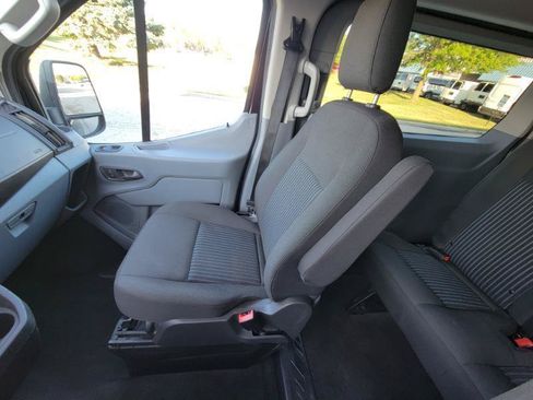 Used 2019 Ford Transit 150 XL RWD image 31