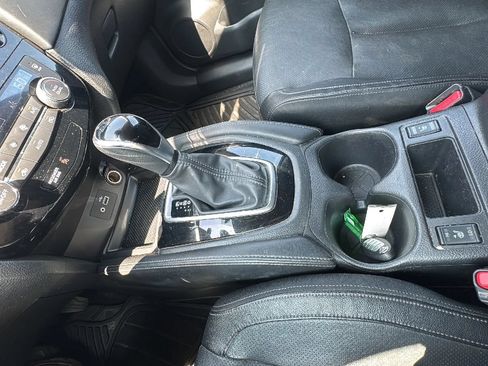 Used 2018 Nissan Rogue SL AWD/4WD image 28