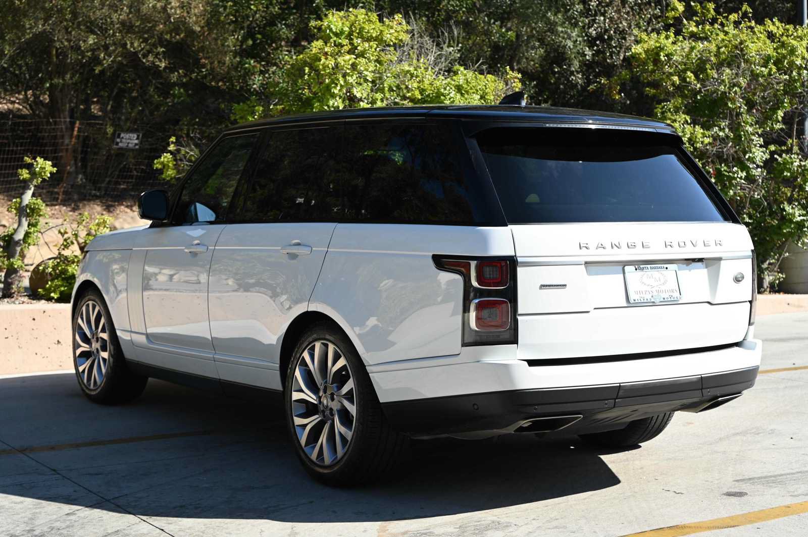 Used 2018 Land Rover Range Rover Supercharged AWD/4WD image 6