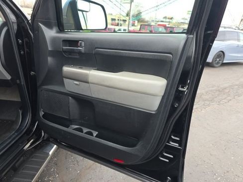 Used 2011 Toyota Tundra Grade w/ SR5 Pkg image 40