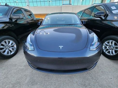 Used 2021 Tesla Model Y Performance image 2