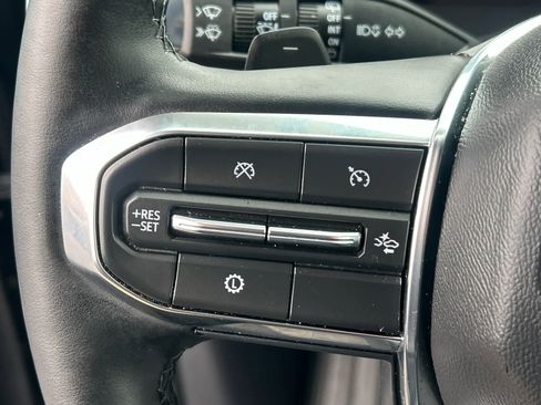 Used 2025 GMC Acadia Elevation image 25