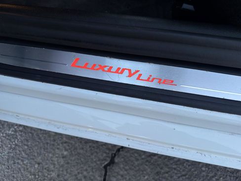 Used 2018 BMW 540i xDrive 540i xDrive Sedan w/ Premium Package image 29