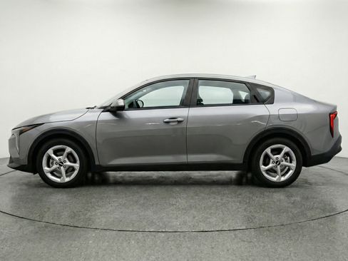 Used 2025 Kia K4 FWD image 5