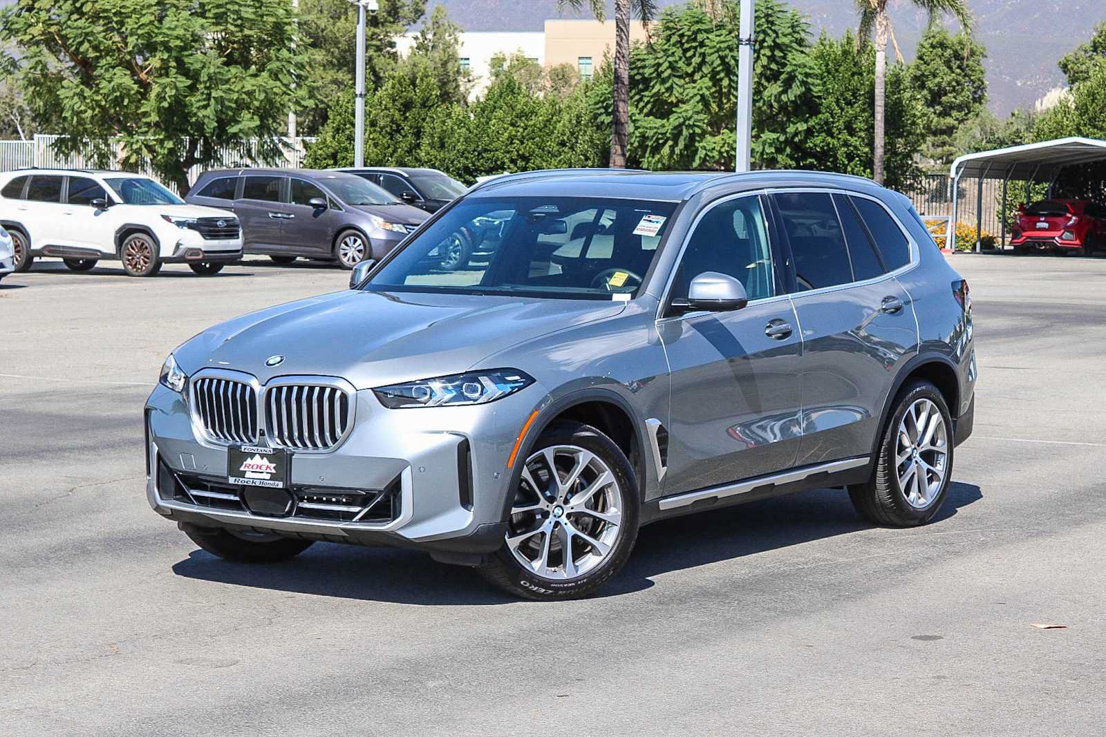 Used 2024 BMW X5 xDrive40i w/ Premium Package AWD/4WD image 1