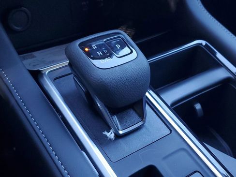 New 2026 Nissan Pathfinder SV image 31