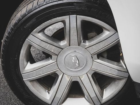 Used 2016 Cadillac Escalade ESV Luxury image 26