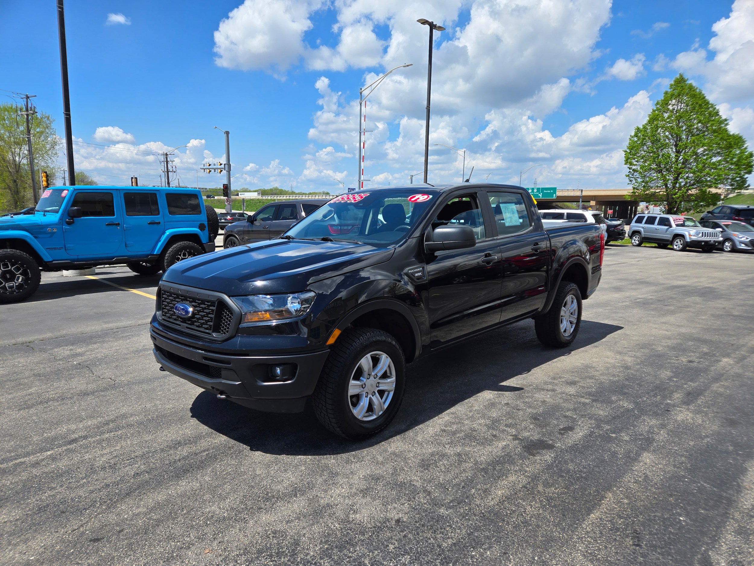 Used 2019 Ford Ranger XL w/ Equipment Group 101A Mid AWD/4WD image 3