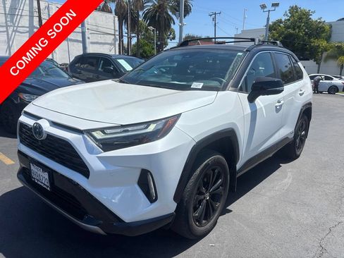 Used 2023 Toyota RAV4 XSE AWD/4WD image 12