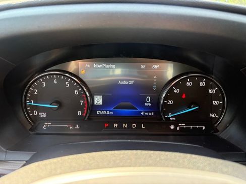 Used 2023 Ford Explorer Limited w/ Limited Technology Package AWD/4WD image 20
